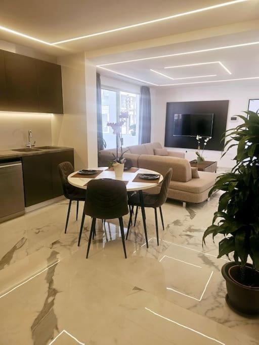 Deluxe Apartment Пафос Экстерьер фото